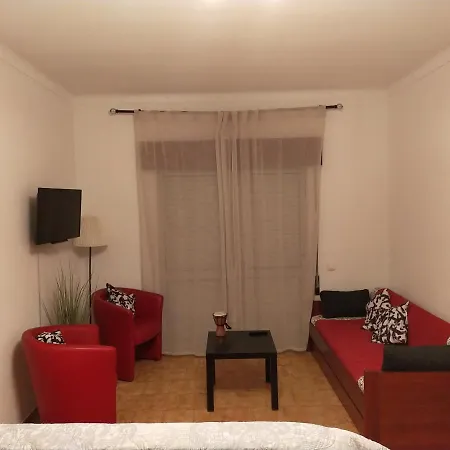 Cantinho Do Ze E Da Julia * Lagos